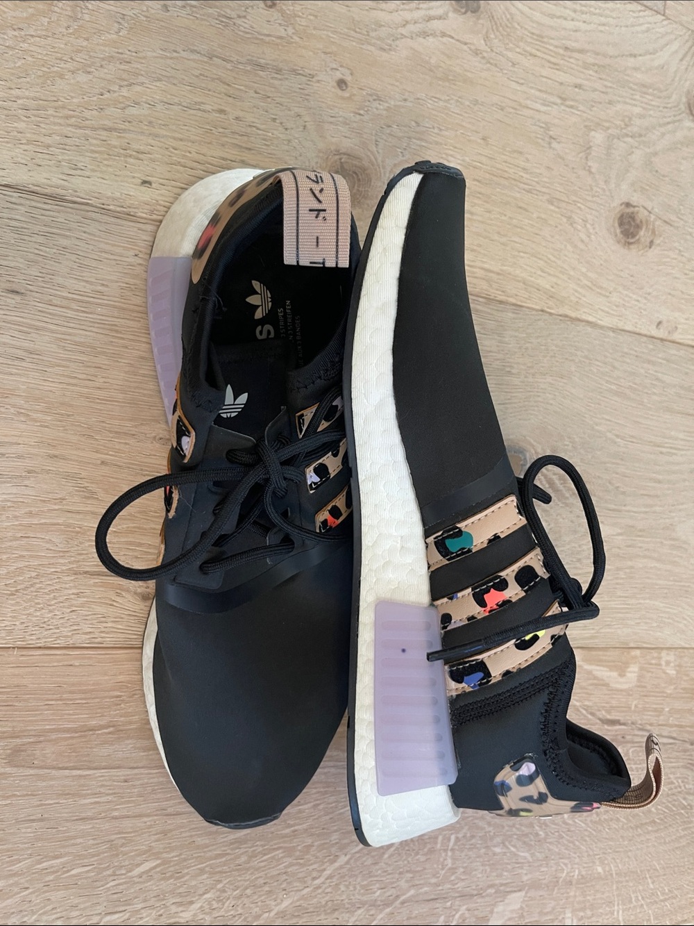 adidas Women’s Black Sneakers with Multicolor Leopard Accents Size 8.5 - Picture 7 of 7